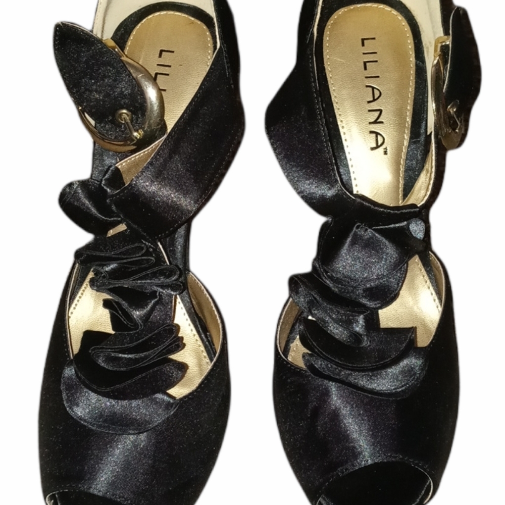 LILIANA satin heel sandals size 9